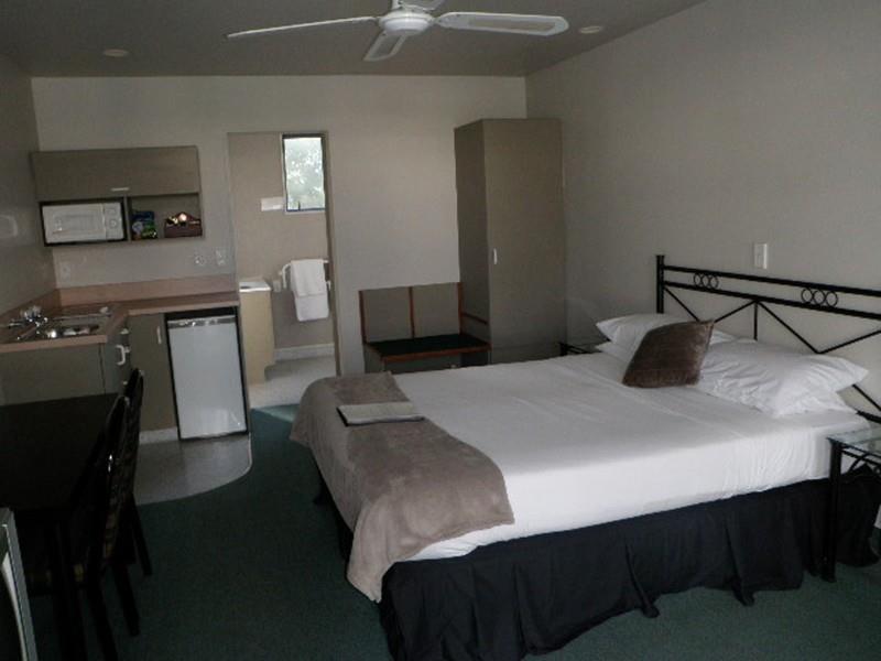 Durham Court Motor Inn Тауранга Номер фото
