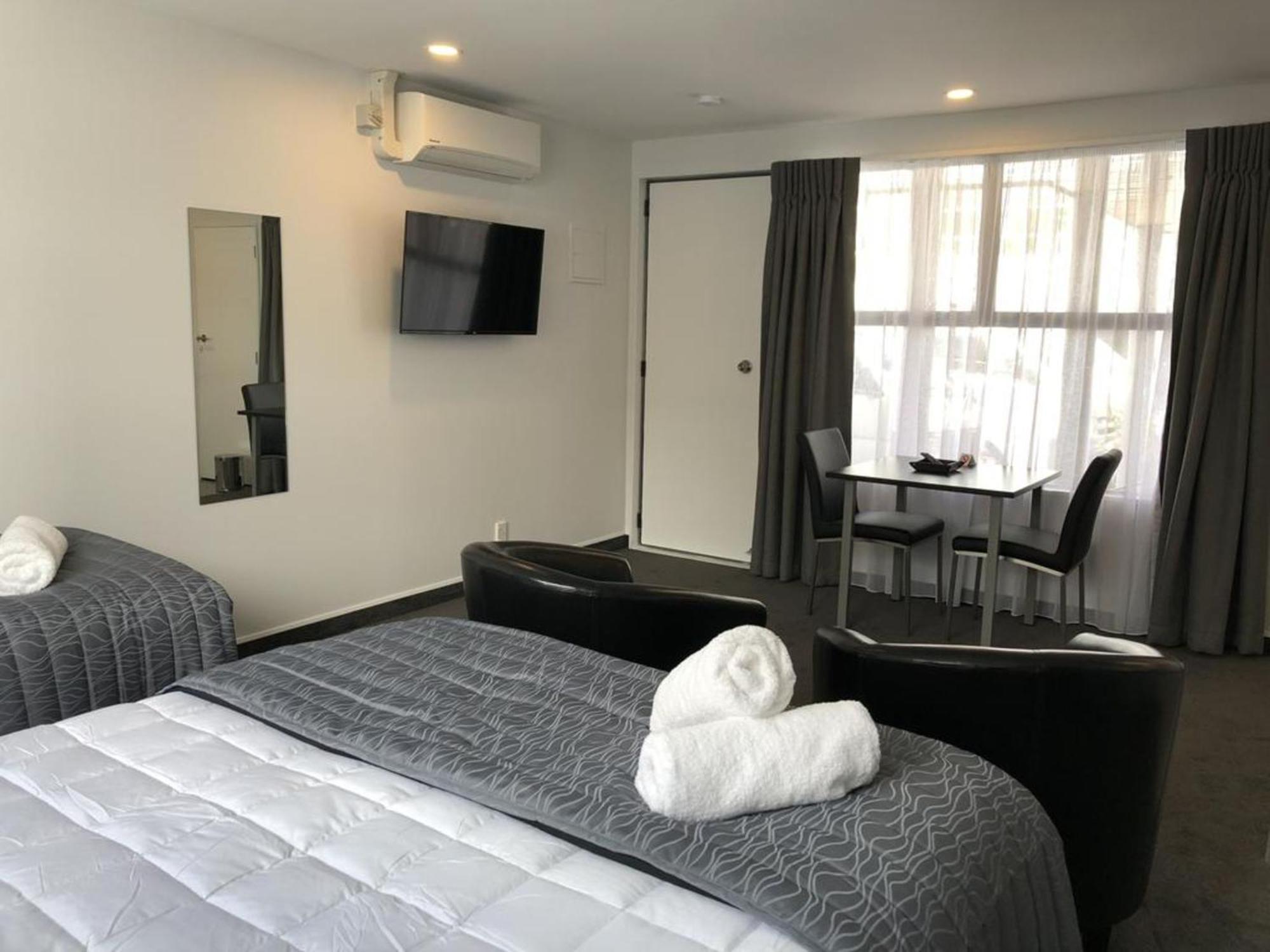 Durham Court Motor Inn Тауранга Экстерьер фото