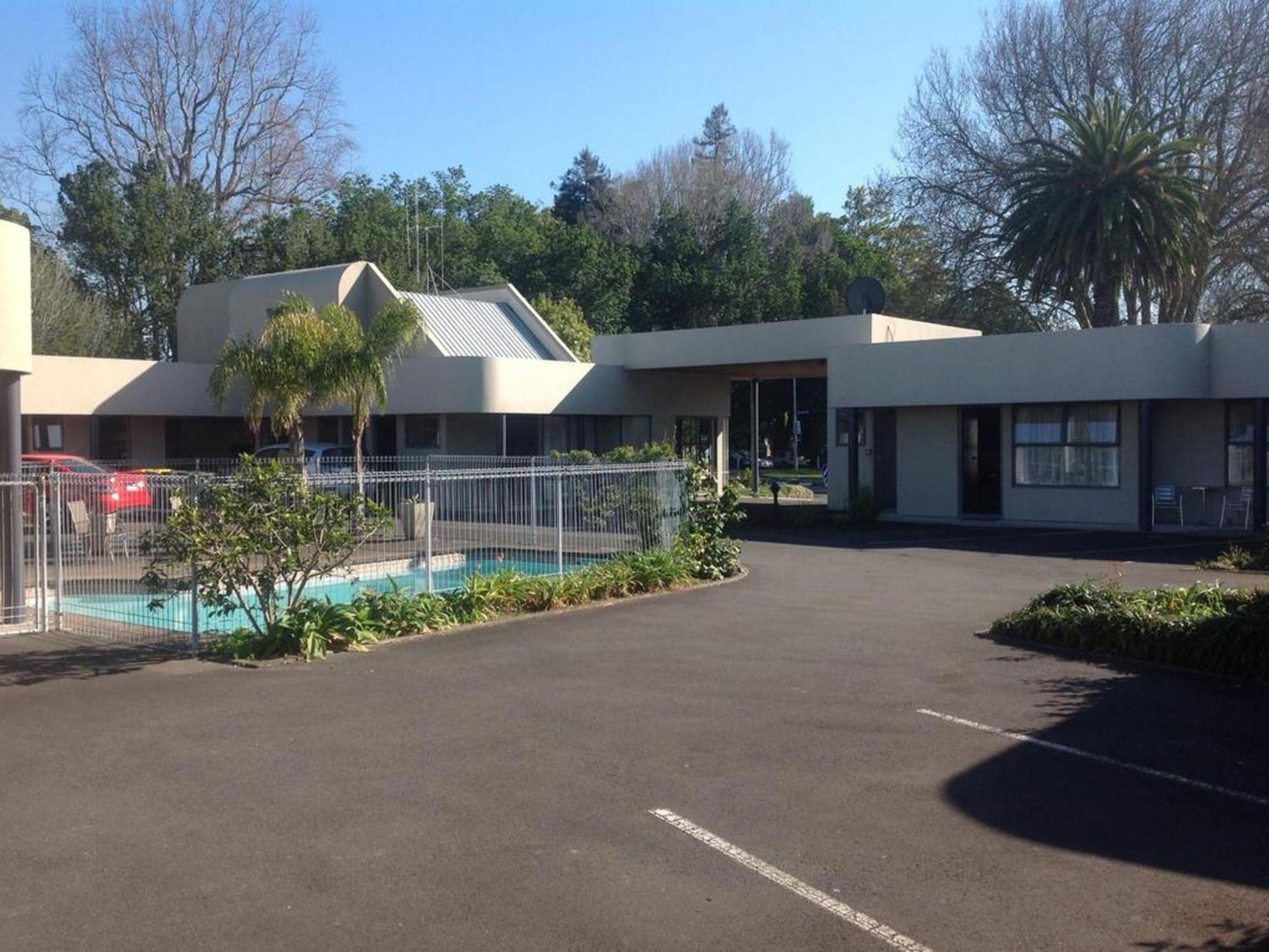 Durham Court Motor Inn Тауранга Экстерьер фото