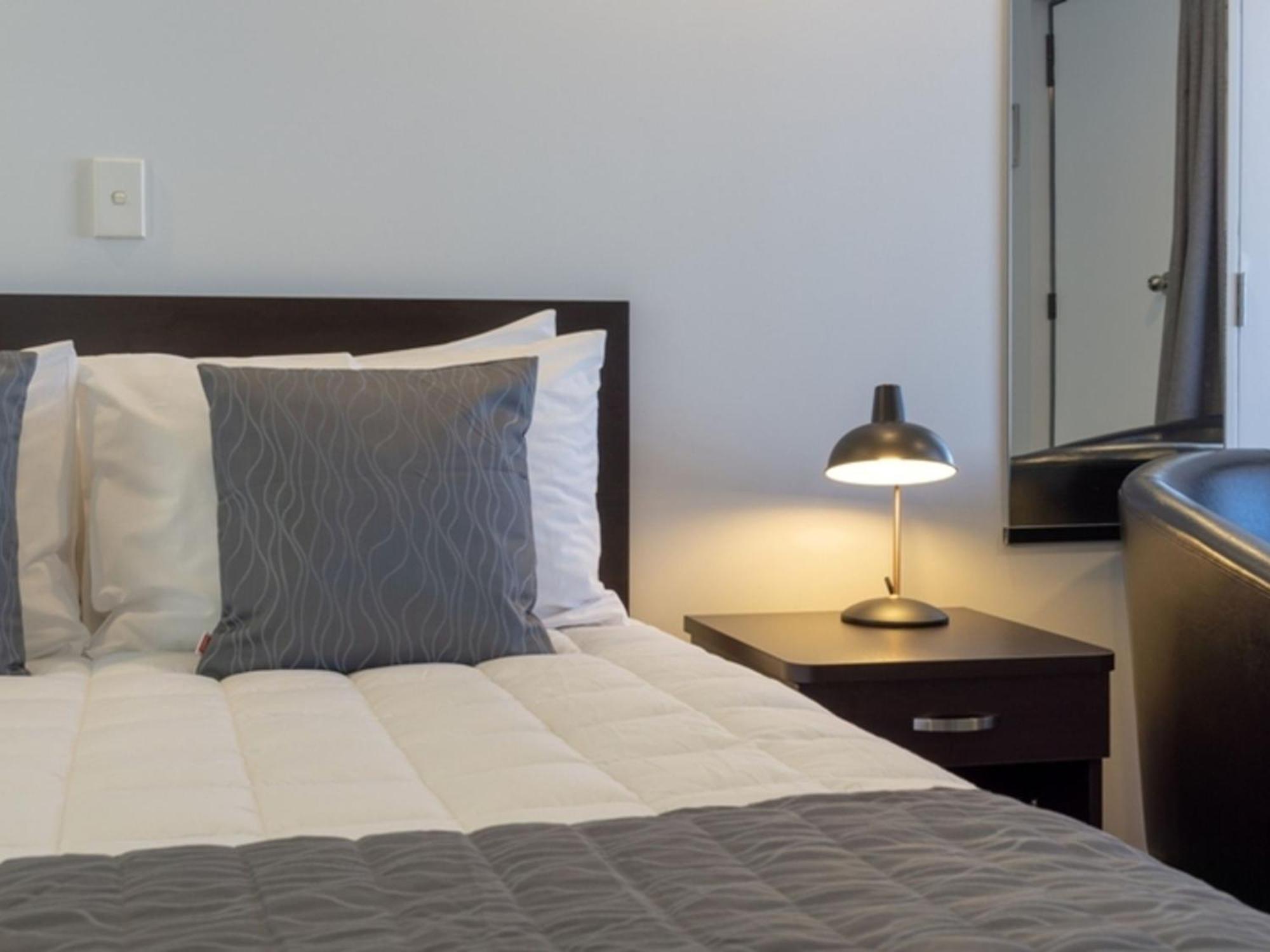 Durham Court Motor Inn Тауранга Номер фото