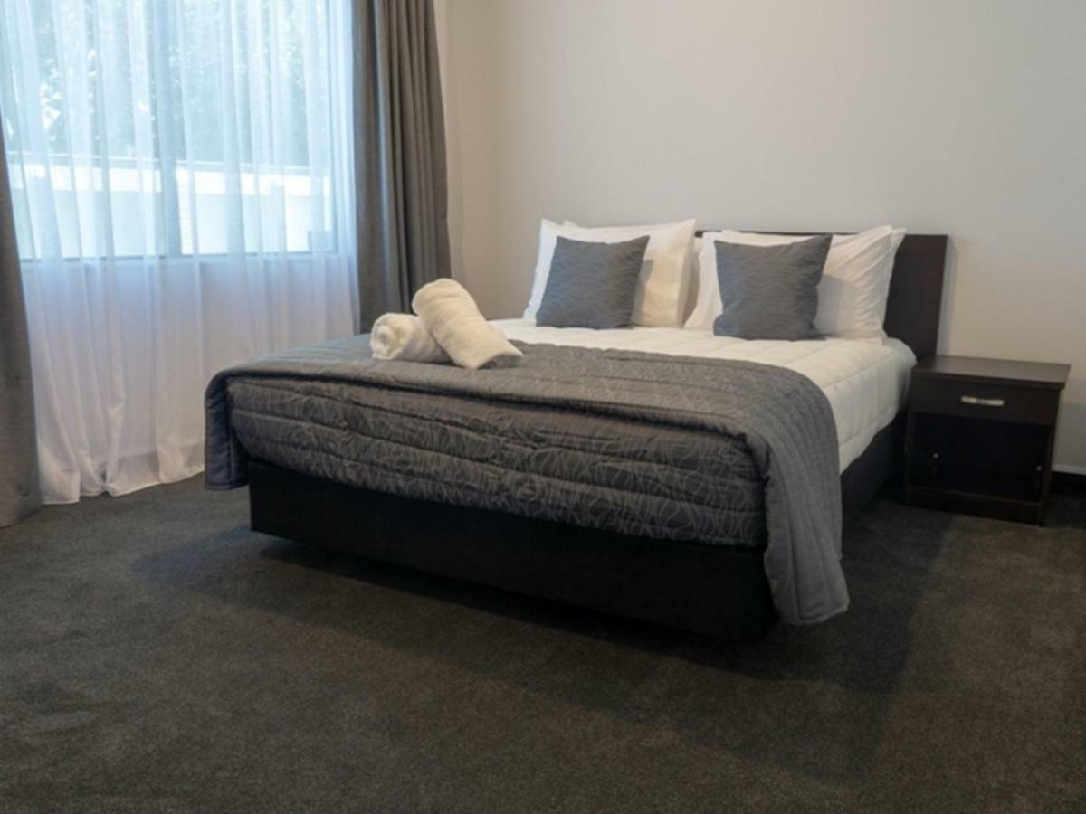 Durham Court Motor Inn Тауранга Экстерьер фото