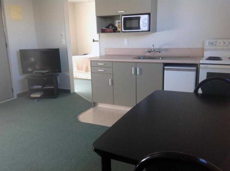Durham Court Motor Inn Тауранга Экстерьер фото